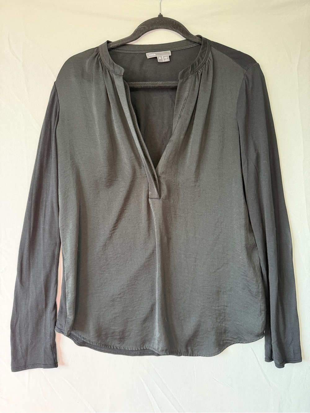 Vince Aritzia Womens Mixed Media Long Sleeve Pullover Blouse Size M Charcoal ASO